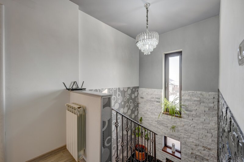 Berceni, Fluturilor, casa 5 camere, 155 mp total, lot 320 mp